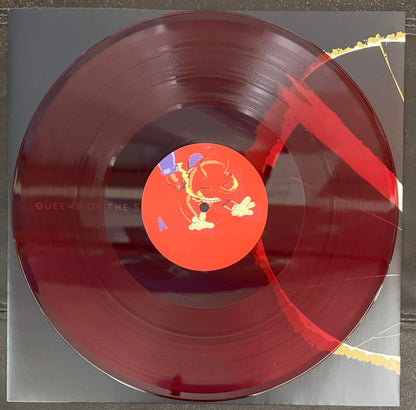 Queens Of The Stone Age : Villains (LP, Mag + LP, S/Sided, Etch, Mag + Album, Ltd, RE)