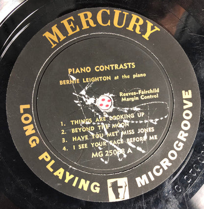 Bernie Leighton, Johnny Guarnieri : Piano Contrasts (10", Mono)